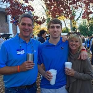 Meet your Posher, Chase